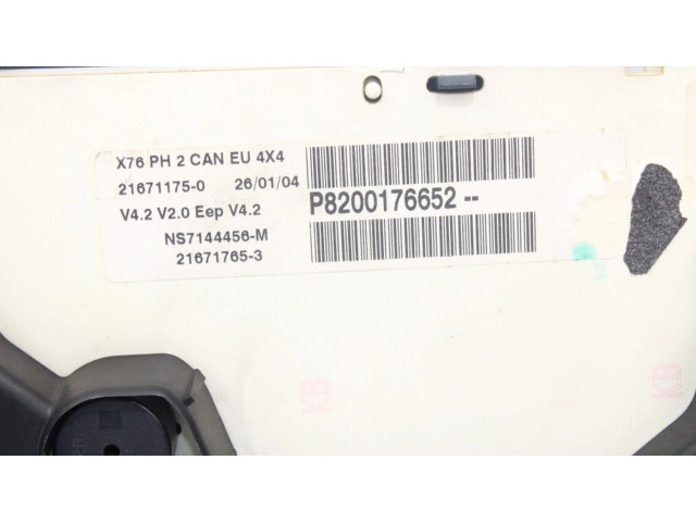 Přístrojová deska  Renault Kangoo I  P8200176652  