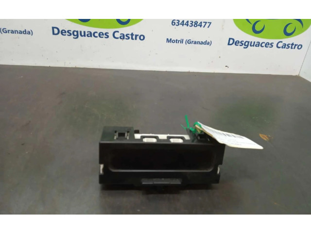Дисплей    8200350498-A, 8200350498-A   Renault Megane II