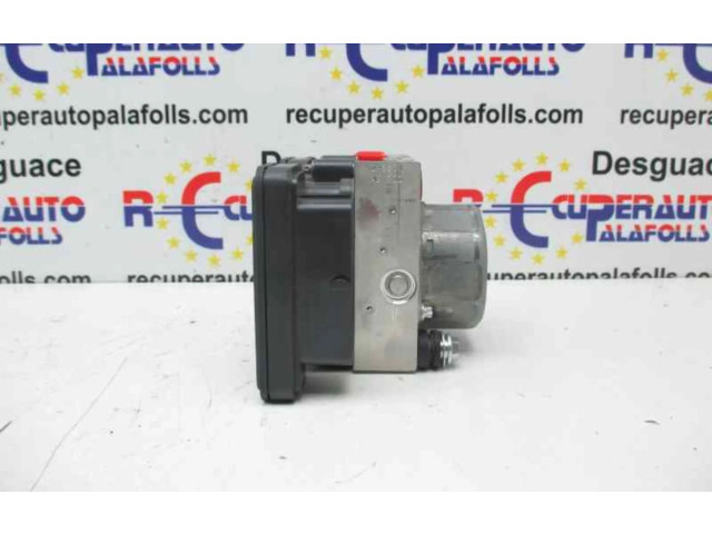 Jednotka ABS 476605492RA   Renault Captur 2015