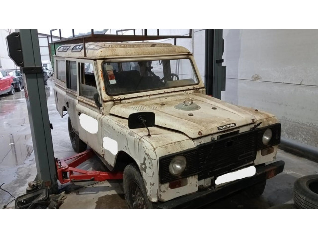 Верхняя решётка Land Rover Defender 1987-2006 года       