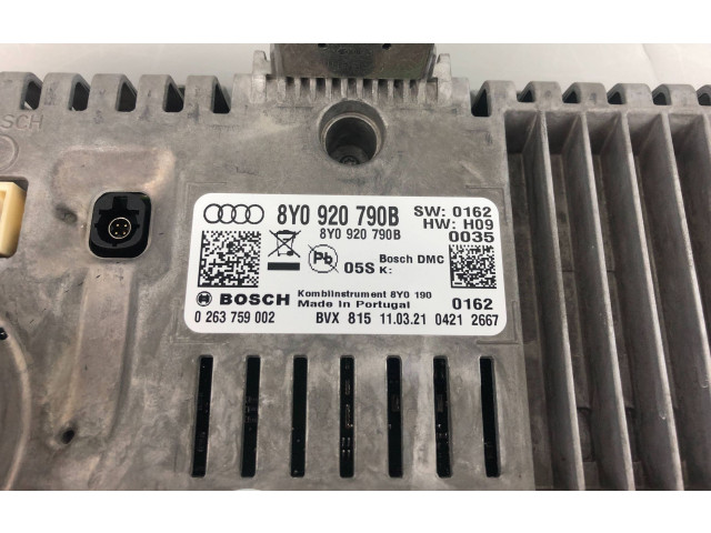 Přístrojová deska  Audi A3 8Y 2021 8Y0920790B  