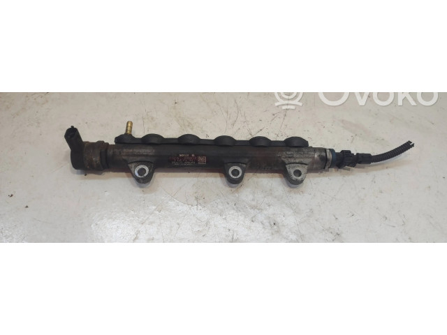 Топливная рампа 8200661279, H8200426550   Opel Vivaro 2.0 