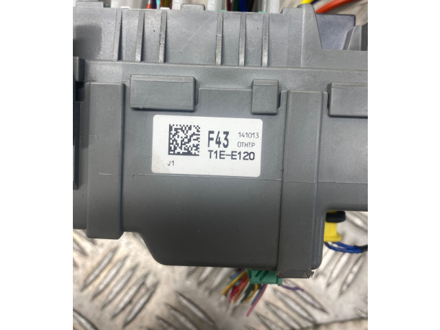 Блок предохранителей T1EE120, 141013   Honda CR-V    