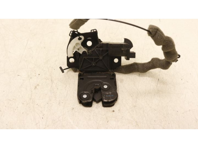 Замок багажника 8P4827505D    Audi TT TTS Mk2 2006 - 2014 года