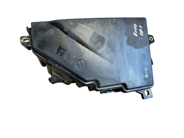   Pojistková skříňka 31398000, 31398001   Volvo V60 2018