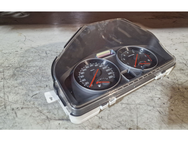 Панель приборов 30765309   Volvo S40       
