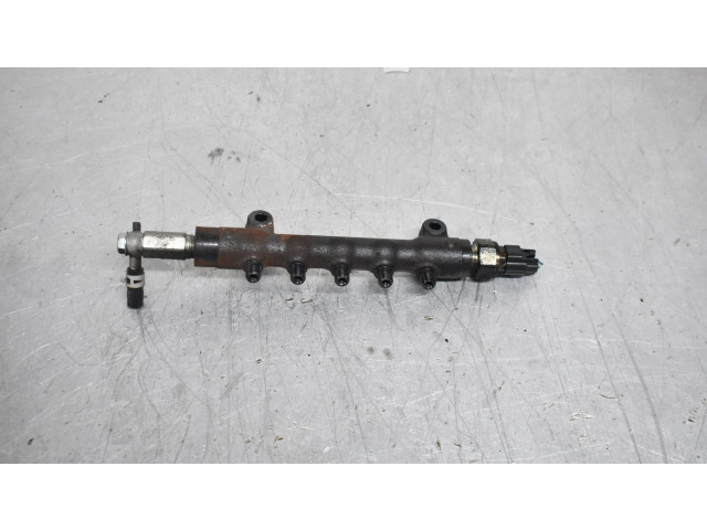 Vstřikovací lišta    Subaru Outback    EE20 