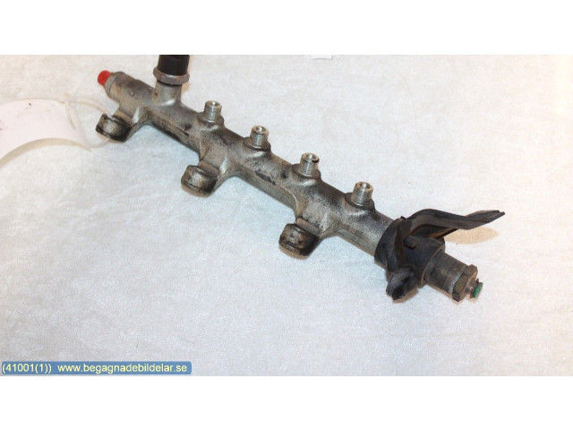 Vstřikovací lišta 8200023961   Renault Master II     