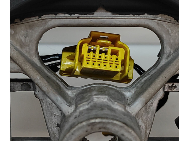 Volant Peugeot 2008 II 2021 98255045ZD, 640501800C  