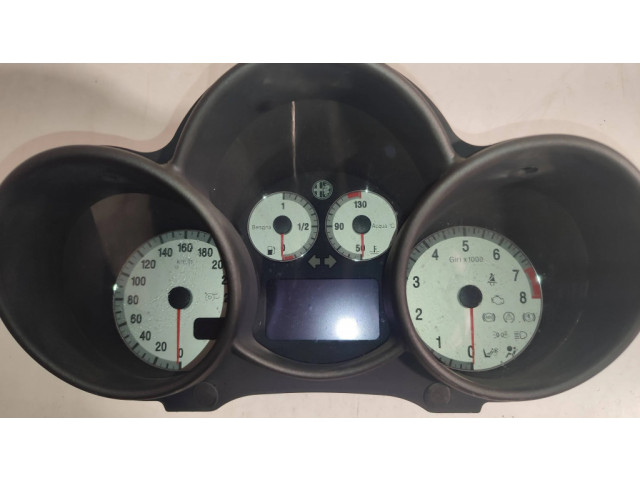 Přístrojová deska  Alfa Romeo GT 2005 156050195, 110080264009  