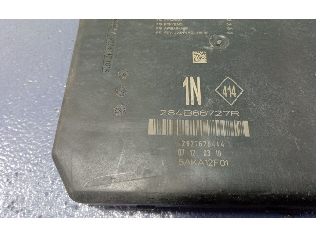 Блок предохранителей  284B66727R, 284B66727R   Renault Megane I    