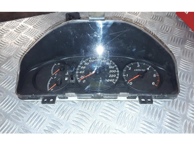 Панель приборов    Mazda 626       