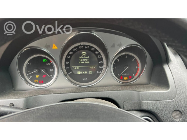 Přístrojová deska  Mercedes-Benz C W204 2010 A2049003802  