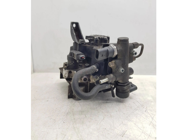 Vstřikovací čerpadlo 057130755G, 0445010082   Audi A8 S8 D3 4E     