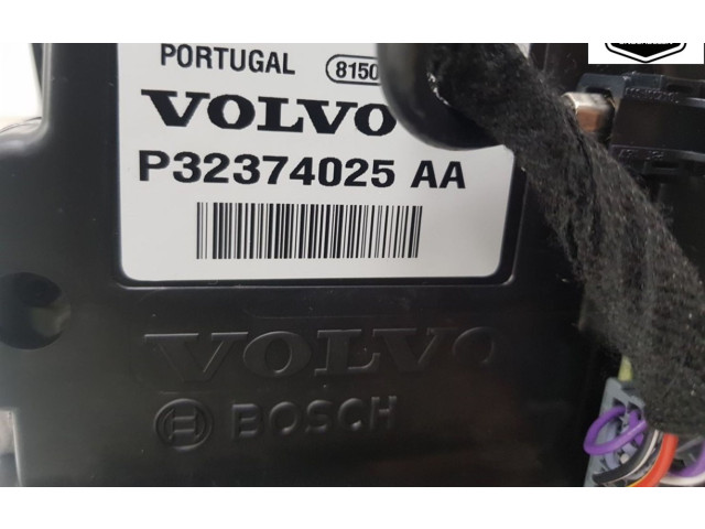 Přístrojová deska  Volvo V60 2021 32374025, 32374025  