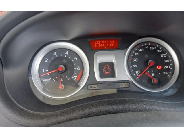 Přístrojová deska  Renault Clio III  8200628775  