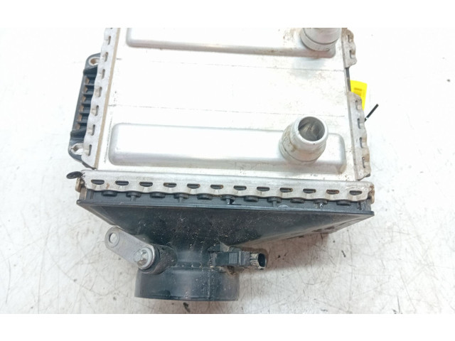Интеркулер  A6510901800   Mercedes-Benz C W205 