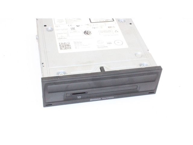 Радио/ проигрыватель CD/DVD / навигация 5Q0035820   Skoda Fabia Mk3 (NJ)
