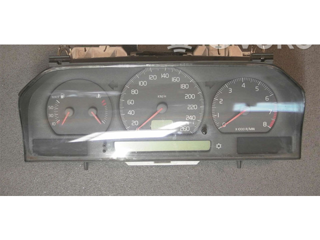 Přístrojová deska  Volvo S70  V70  V70 XC 2000 9472519  