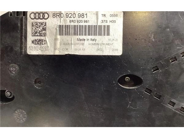 Панель приборов 8r0920981   Audi Q5 SQ5       