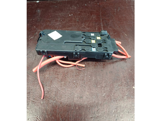 Блок предохранителей  2115452601   Mercedes-Benz R W251    