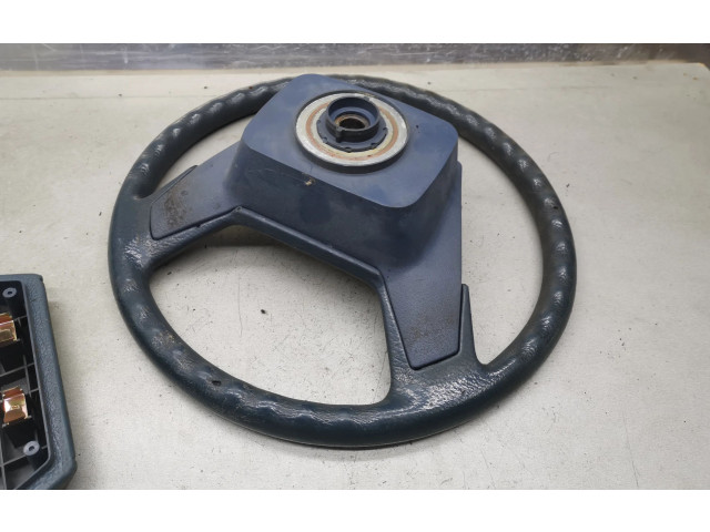 Volant Nissan Vanette 1991   