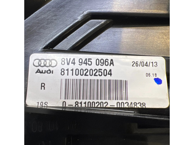 Задний фонарь правый 8V4945096A, 81100202    Audi A3 S3 8V   2013-2019 года