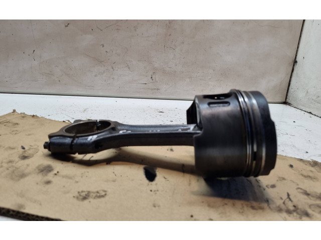  Поршень с шатуном  R08857  Chrysler PT Cruiser  
