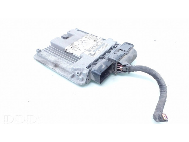 Řídící jednotka 03C906032Q, 0261201768   Volkswagen Golf V 2009