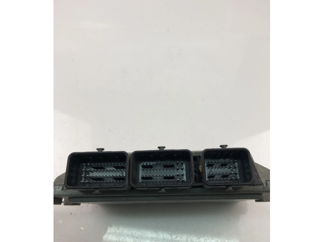 Řídící jednotka 237101907R, 237101206R   Renault Clio III 2008