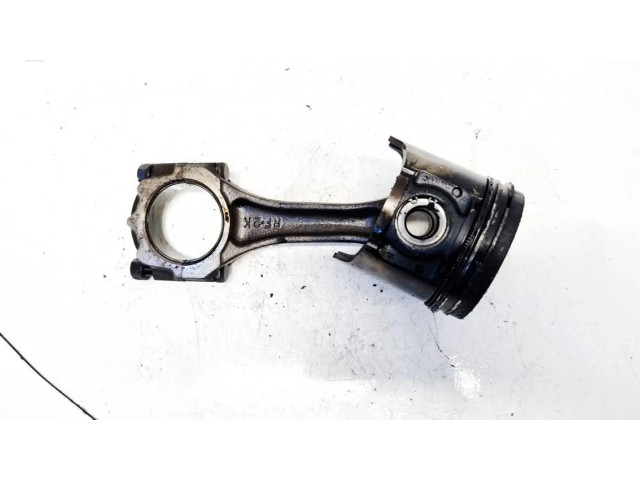 Píst    Mazda 626  pro naftový motor 2.0  