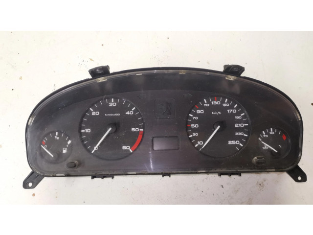 Přístrojová deska  Peugeot 406 2001 9630372880  