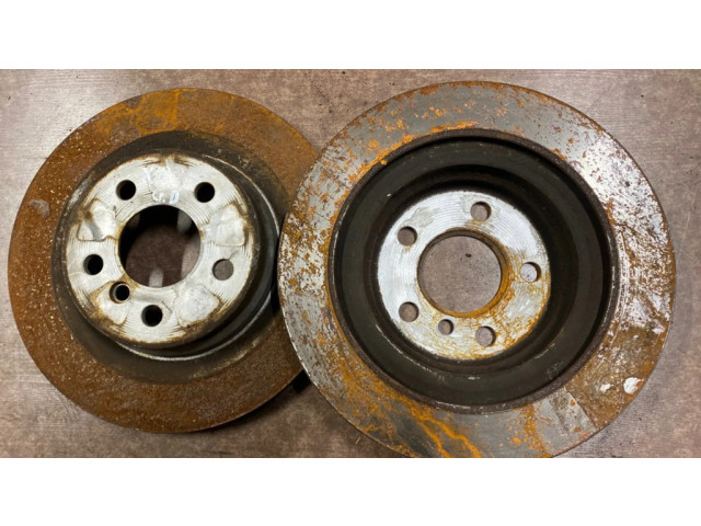 Задний тормозной диск       BMW X1 F48 F49 2.0 6799369, MN111132  