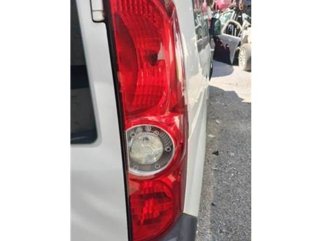 Задний фонарь      Fiat Doblo   2010-2022 года