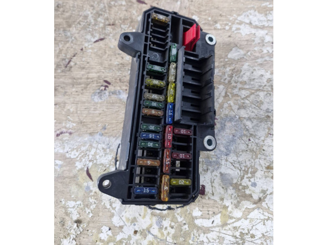   Pojistková skříňka 61136900583   BMW 7 E65 E66 2006