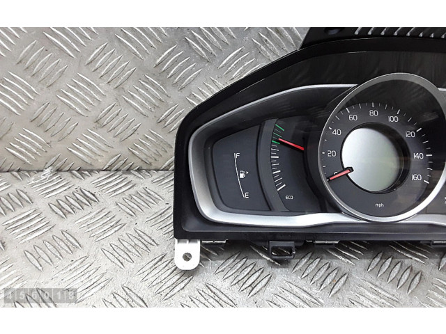 Přístrojová deska  Volvo V60 2016 31453099  