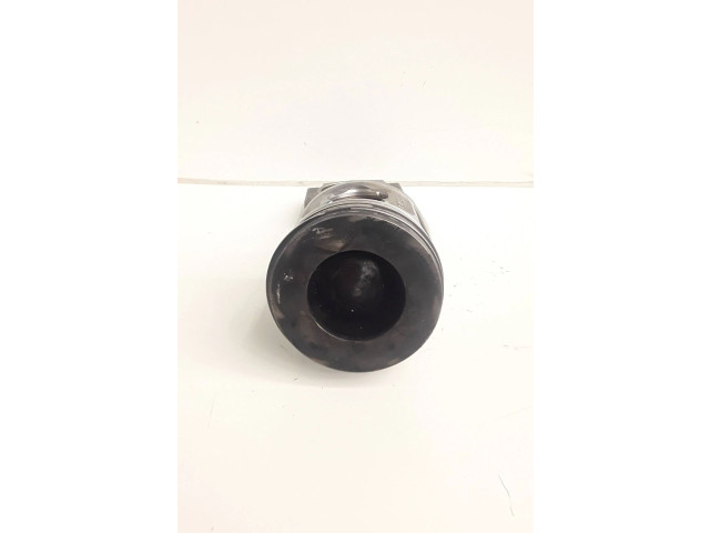 Píst 0840bb   BMW X1 E84  pro naftový motor 2.0 N47 D20 C 