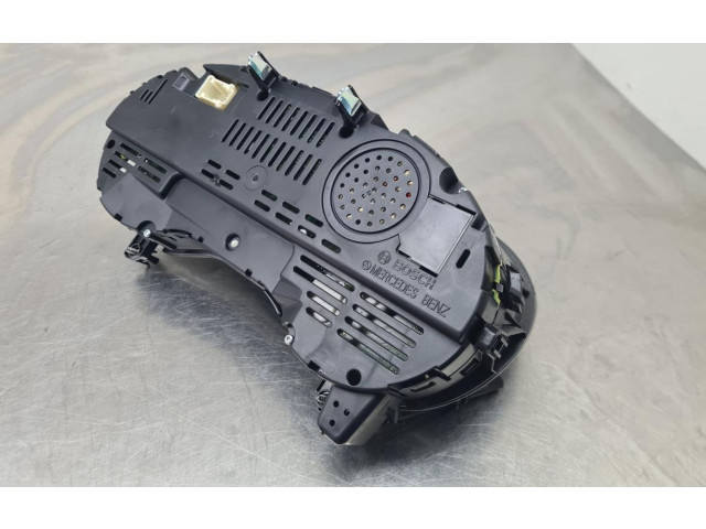 Přístrojová deska  Mercedes-Benz A W176 2015 A1769003303, 0263700338  