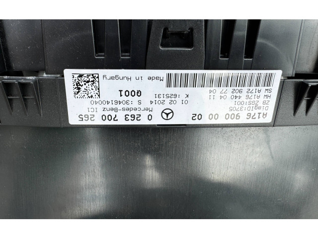 Přístrojová deska  Mercedes-Benz A W176 2014 A1769000002, 0263700265  