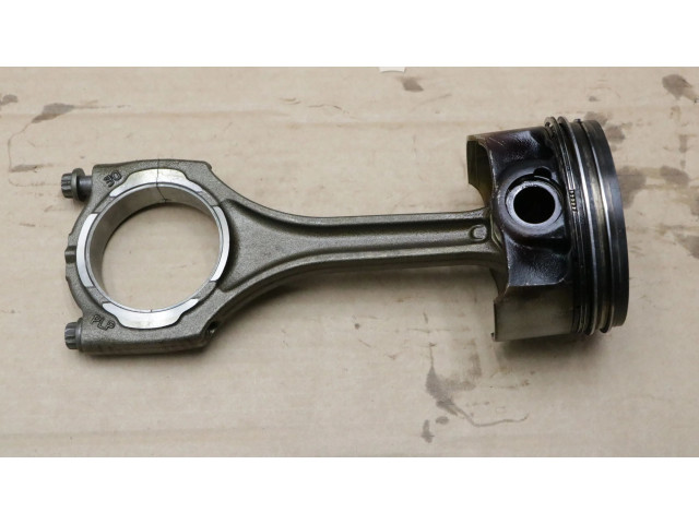 Píst R079M, R079M   Audi RS6    CWUB 