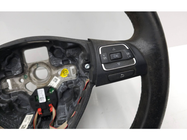 Руль Volkswagen Tiguan  2007 - 2016 года 61978001A, 1T0419091AC      