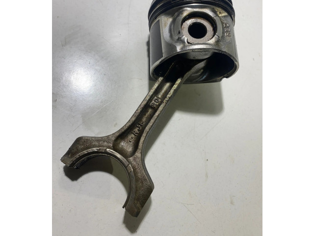 Píst 142   Honda Civic     