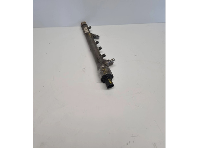 Vstřikovací lišta 03L130089B, 7700000253   Volkswagen Jetta VI     