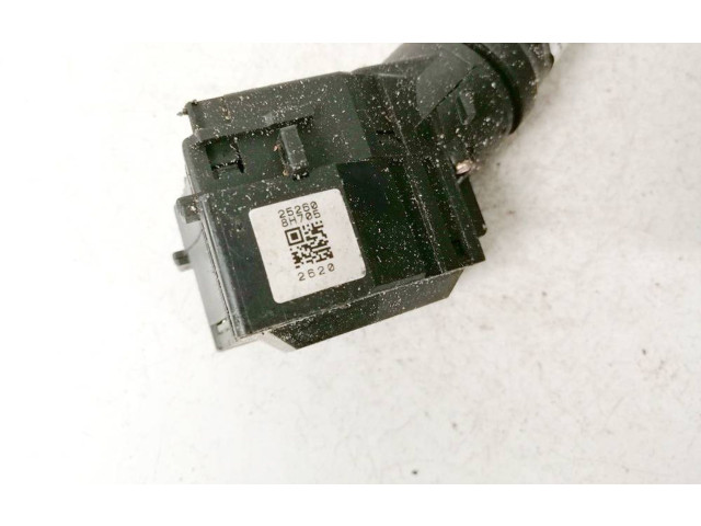 Ручка стеклоочистителей 252608h705, 2620   Nissan X-Trail T30
