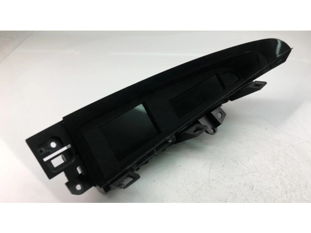 Дисплей    BHB6611J0   Mazda 3 II