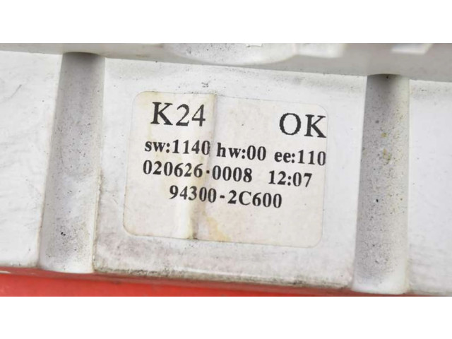 Přístrojová deska  Audi Coupe 2003 94300-2C600, 94300-2C600  