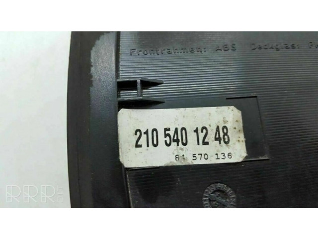 Přístrojová deska  Mercedes-Benz E W210 2001 2105401248  