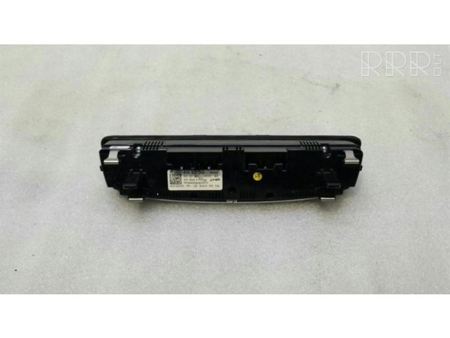 Блок управления климат-контролем 8V0820043   Audi A3 S3 8V