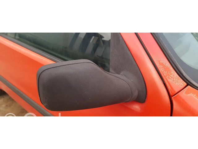 Zpětné zrcátko  Peugeot 106   RETROVISORDERECHO  