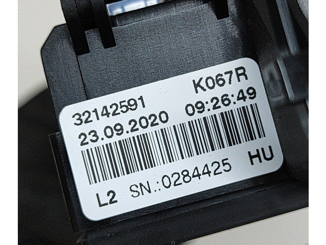   Pojistková skříňka 31682732, 32142591   Volvo V60 2020